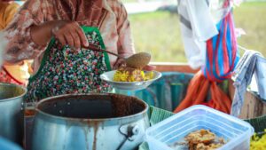 Katupek Kapau Sarapan Pagi Khas Minangkabau